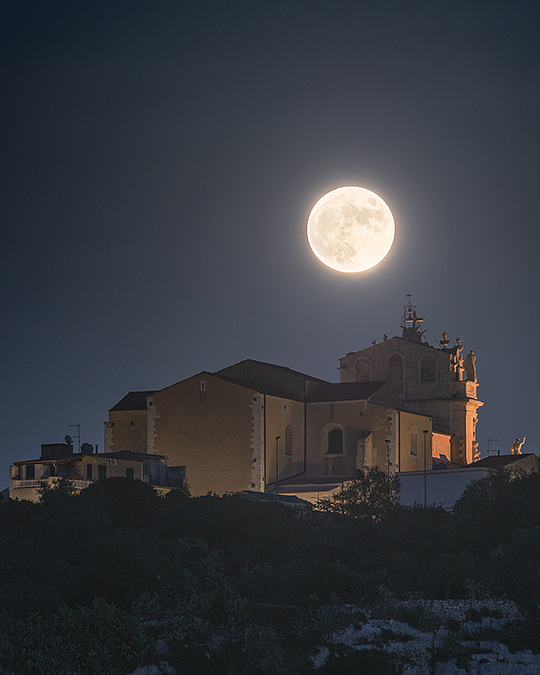 The Hunter’s Moon above the church of San Giovanni Evangelista